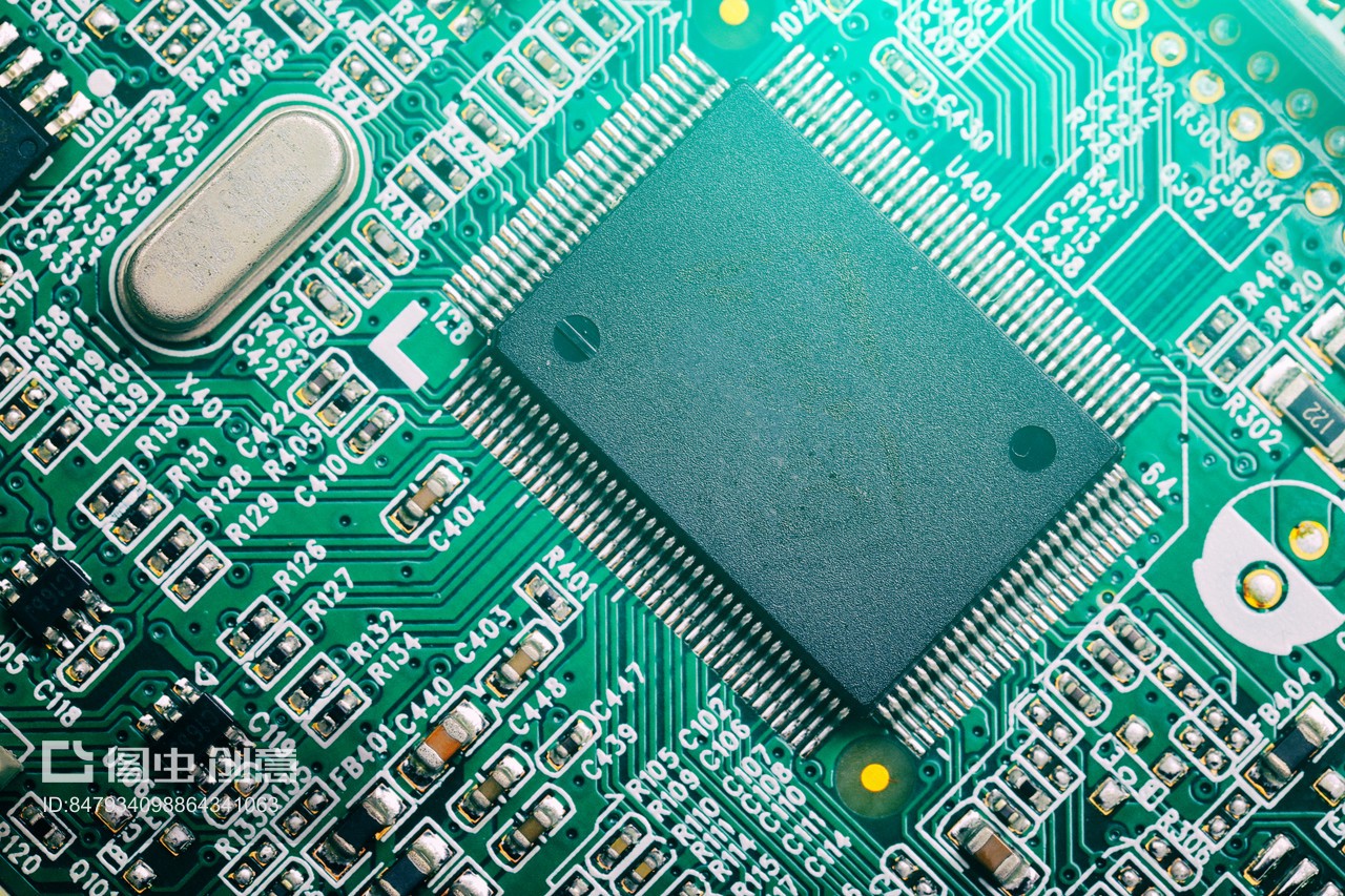 芯片在电子电路板上的角色 现代电子设备的神经中枢